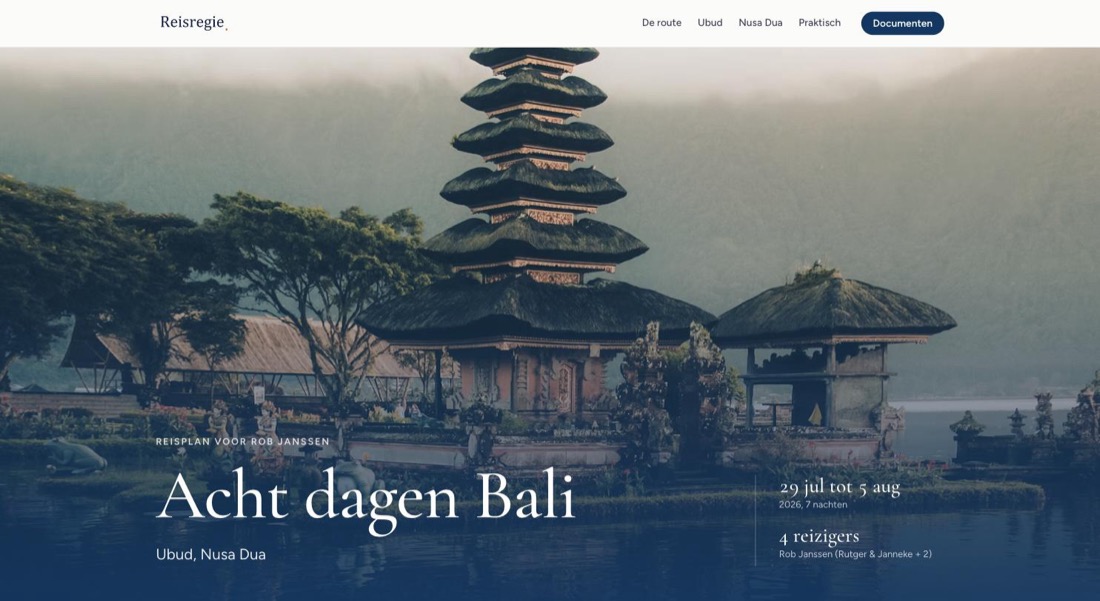 De nieuwe klantpagina: reisplan Acht dagen Bali met een grote foto van een tempel aan het water